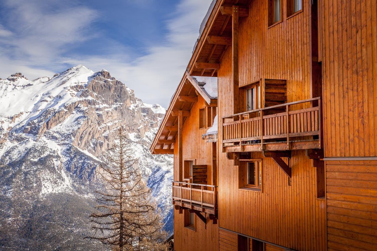 ピュイ・サン・ヴァンサン Hameau Des Ecrins By Infinimountainアパートホテル エクステリア 写真