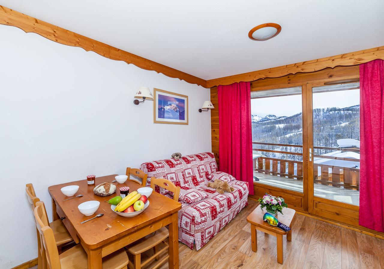 ピュイ・サン・ヴァンサン Hameau Des Ecrins By Infinimountainアパートホテル エクステリア 写真